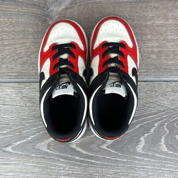 Nike Dunk Low ChicagoToddler Boy Sz 9 Red White Black Lace Sneakers DC9562-100 - Picture 5 of 10